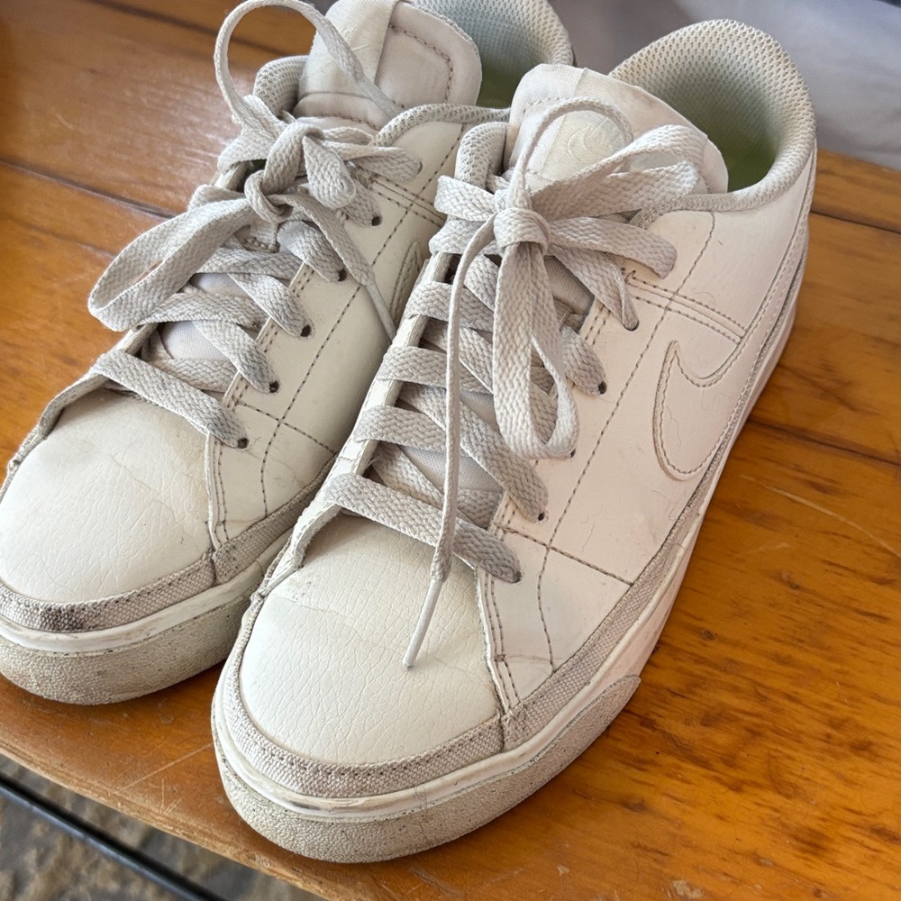 Nike Cream Casual Sneakers
